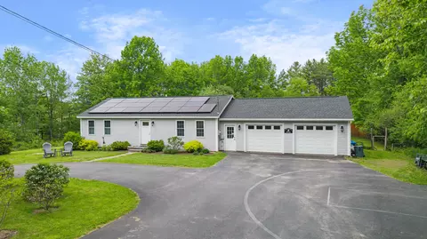 11 Ryder Rd, Farmingdale, ME 04344