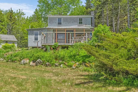 99 Bradford Point Rd, Friendship, ME 04547