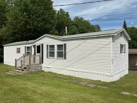 79 Sparrow Dr, Augusta, ME 04330
