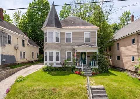 57 Washington St, Rumford, ME 04276