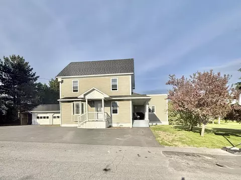 18 Talbot Rd, Madawaska, ME 04773