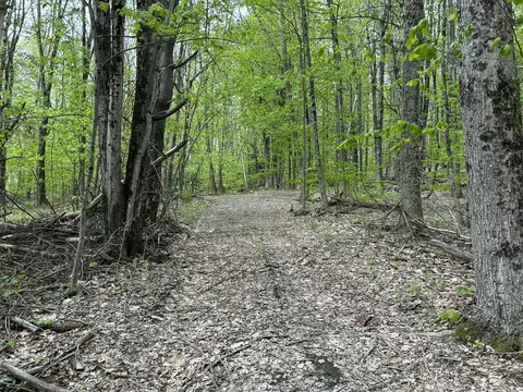 281 Randall Rd, Lewiston, ME 04240