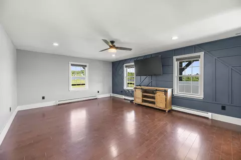 Living - 248 Lyons Rd, Sidney, ME 04330 photo 2 of 6