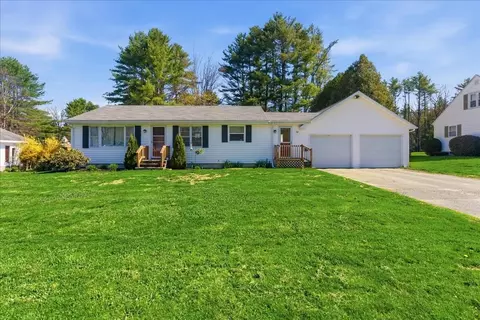 10 David St, Lisbon, ME 04252