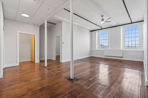 Living - 2 Main St #17-408, Biddeford, ME 04005 photo 5 of 8