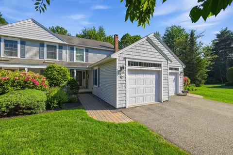 80 Stratford Pl #80, Kennebunk, ME 04043