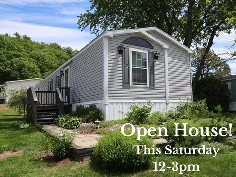 45 Woodside Dr, Lisbon, ME 04250