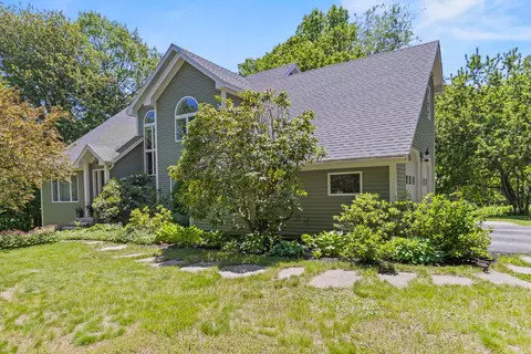 55 Higgins Ln, South Portland, ME 04106