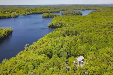 72 Will Butler Ln, Bremen, ME 04551
