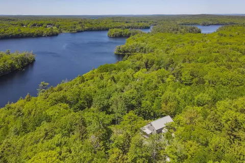 72 Will Butler Ln, Bremen, ME 04551