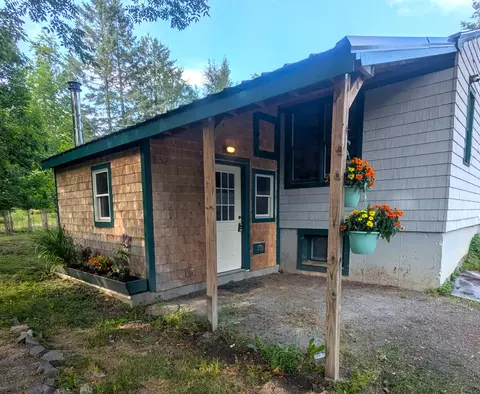 537 Millvale Rd, Bucksport, ME 04416