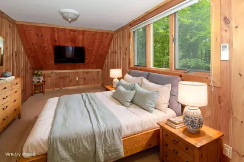 Bedroom - 16 Scenic View Dr, Naples, ME 04055 photo 3 of 7