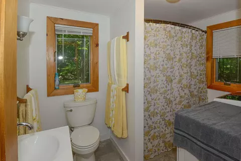 Bath - 16 Scenic View Dr, Naples, ME 04055 photo 1 of 3