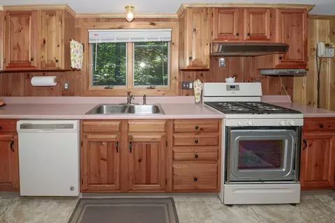 Kitchen - 16 Scenic View Dr, Naples, ME 04055 photo 2 of 2