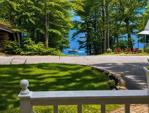 16 Scenic View Dr, Naples, ME 04055