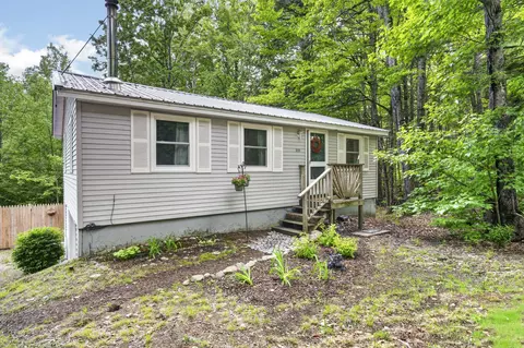 220 Knights Hill Rd, Bridgton, ME 04009