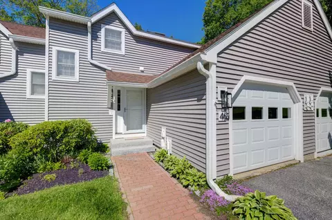 46 Surprenant Cir #46, Brunswick, ME 04011