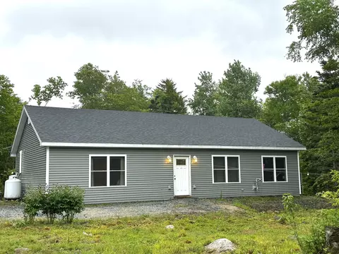 185 Sandy Acres Dr, Sullivan, ME 04664