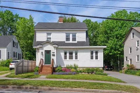 89 Read St, Portland, ME 04103