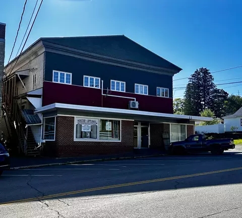 34 Main St, Limestone, ME 04750