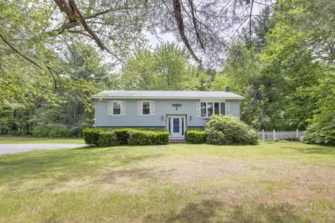 95 Raymond Hill Rd, Raymond, ME 04071