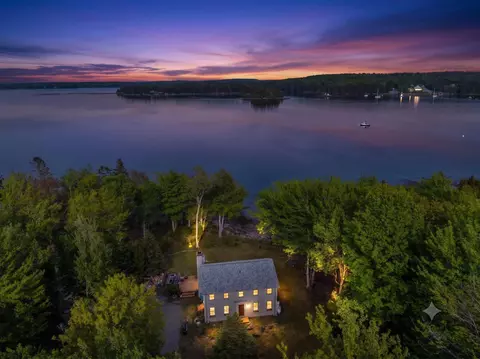 566 Rays Point Rd, Milbridge, ME 04658