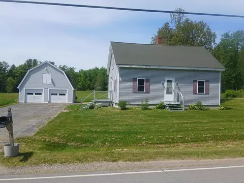 70 Mount Ephraim Rd, Searsport, ME 04974