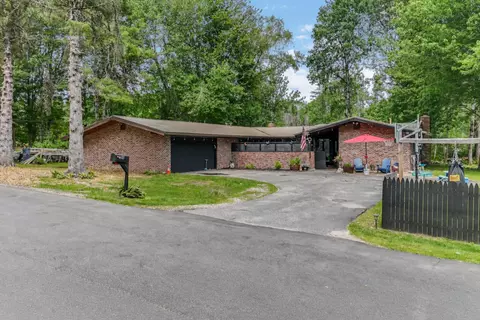 12 Brookside Dr, Standish, ME 04084