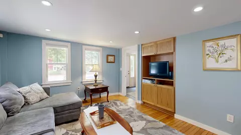Living - 32 Main St, Raymond, ME 04071 photo 2 of 4