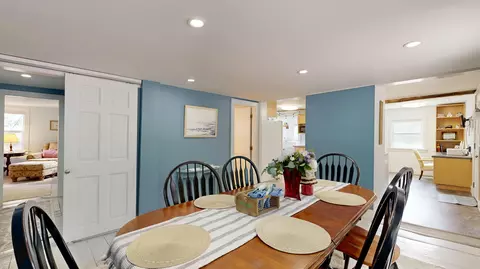 Dining - 32 Main St, Raymond, ME 04071 photo 4 of 4