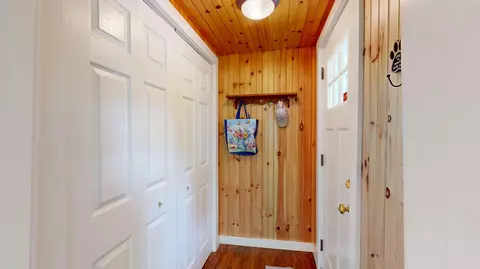 Entry Way - 32 Main St, Raymond, ME 04071 photo 1 of 1