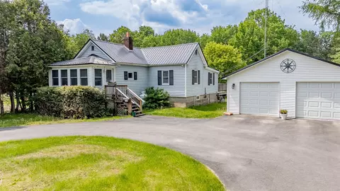 118 Summer St, Dover Foxcroft, ME 04426