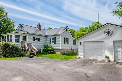 Exterior - 118 Summer St, Dover Foxcroft, ME 04426 photo 17 of 18