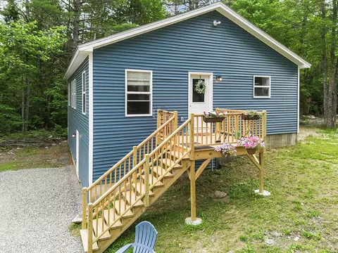 128 Boots And Saddle Rd, Palermo, ME 04354