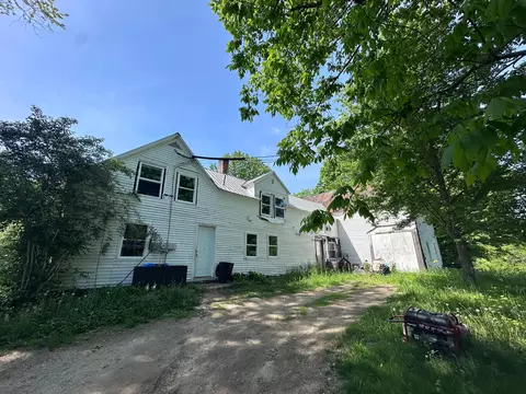 500 Centre Rd, Wales, ME 04280