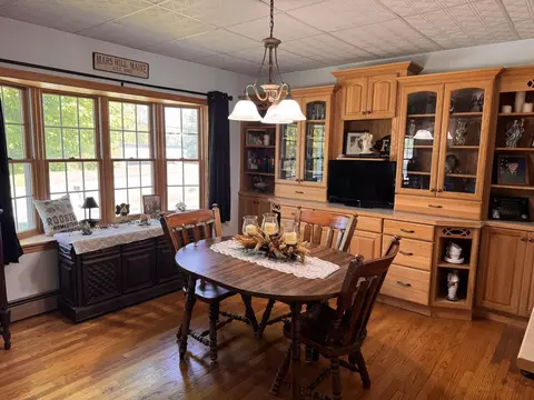 Dining - 30 Benjamin St, Mars Hill, ME 04758 photo 1 of 4