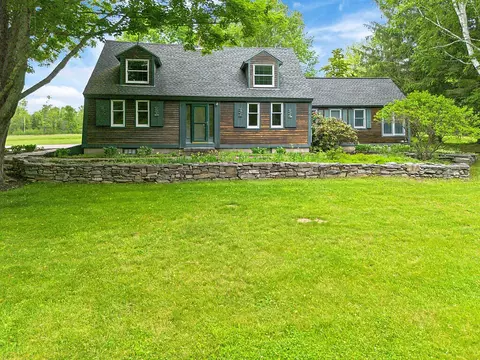 48 Pine Knoll Rd, Winthrop, ME 04364
