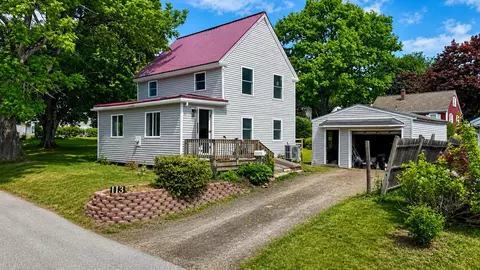 Exterior - 113 Eastern Ave, Augusta, ME 04330 photo 2 of 9