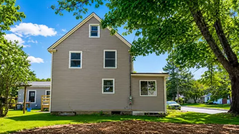 Exterior - 113 Eastern Ave, Augusta, ME 04330 photo 6 of 9
