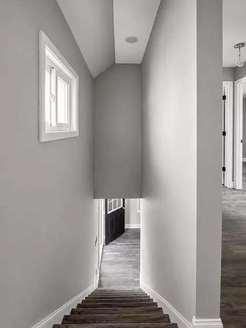 Entry Way - 113 Eastern Ave, Augusta, ME 04330 photo 2 of 5