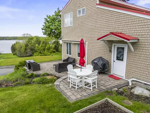 5 Seymour Rd, Orrs Island, ME 04066