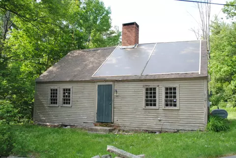 343 Sunset Rd, Springvale, ME 04083