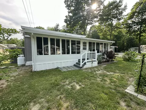 23 College Dr #26B, Wells, ME 04090