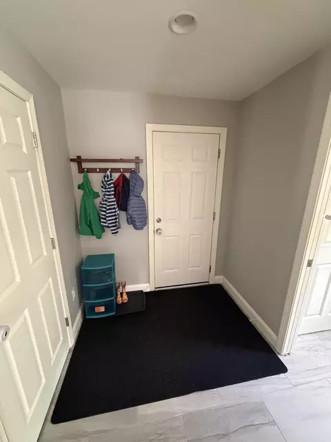 Entry Way - 21 Eagles Nest Rd, Gray, ME 04039 photo 1 of 2