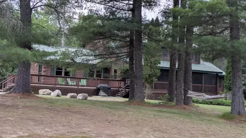 41 Hunter Dr, Denmark, ME 04022