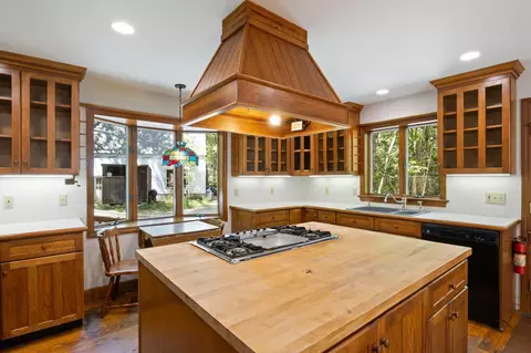 Kitchen - 358 Pine Hill Rd, Berwick, ME 03901 photo 5 of 8