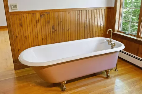 Bath - 358 Pine Hill Rd, Berwick, ME 03901 photo 6 of 7
