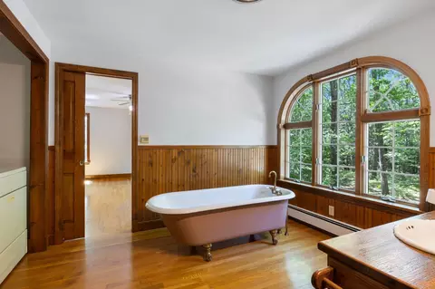 Bath - 358 Pine Hill Rd, Berwick, ME 03901 photo 3 of 7