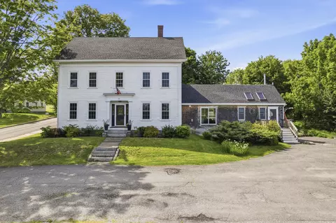 27 Hooper St, Wiscasset, ME 04578