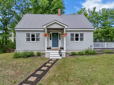 30 Reservoir Rd, Paris, ME 04281